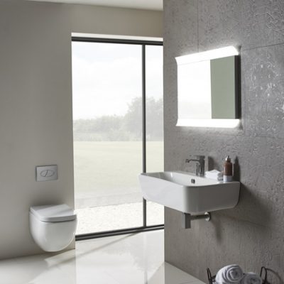 Version 850mm basin and wall hung pan lifestyle v01
